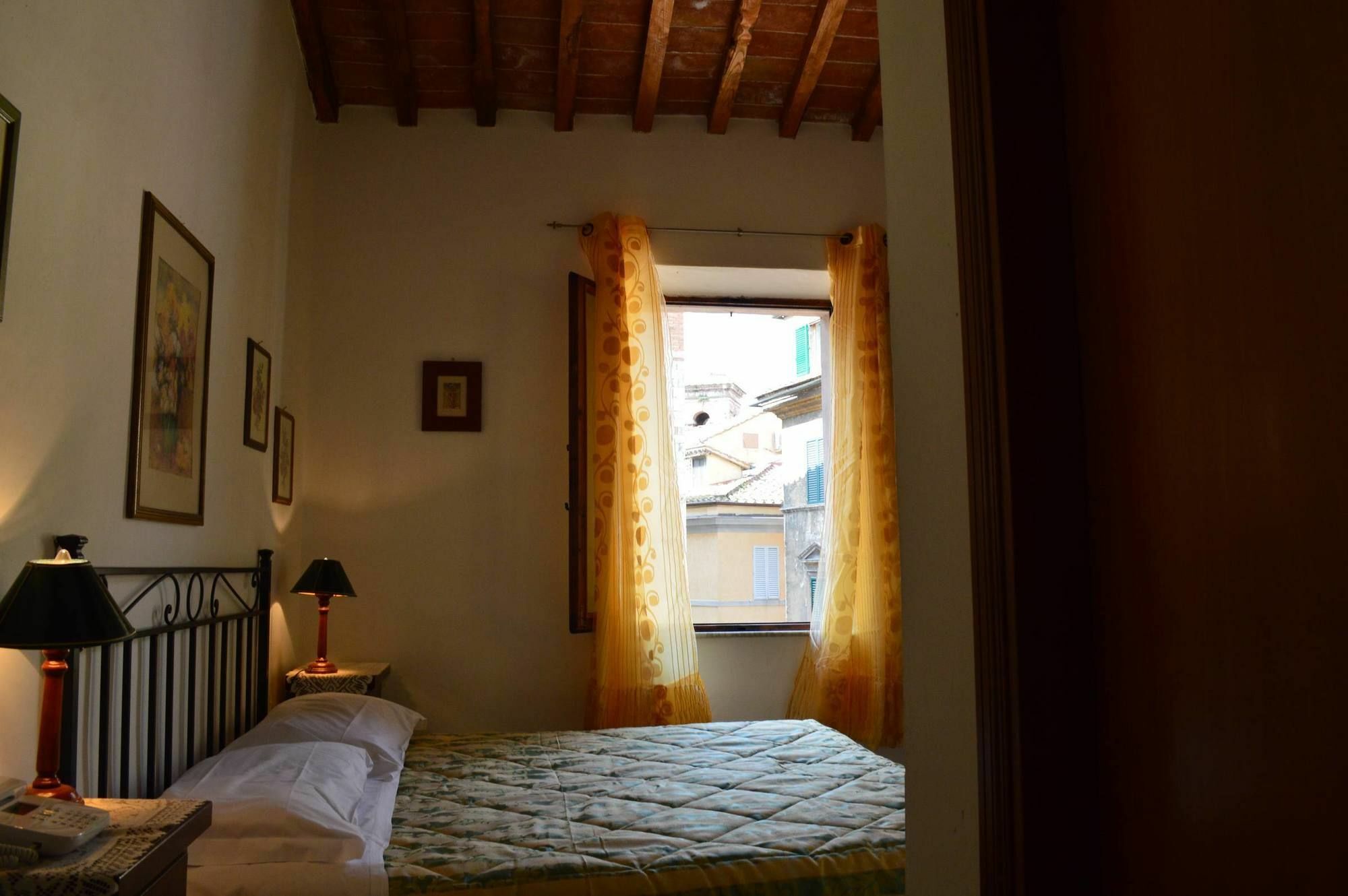 Albergo Centrale Sienne Extérieur photo